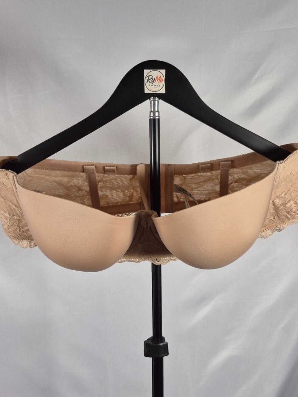Torrid Curve 42C Nude Lace Underwire Bra